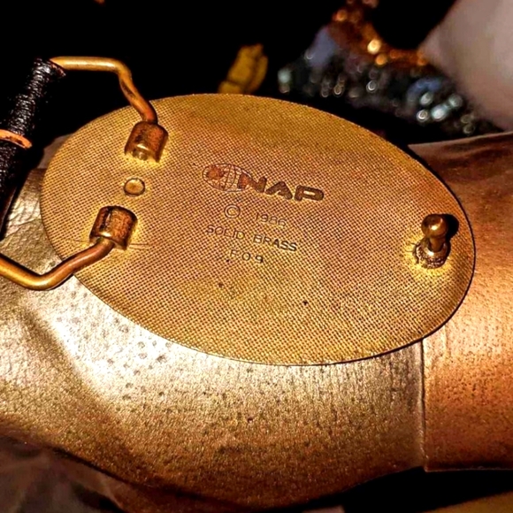 RARE men's Vintage 1986 Kawasaki Genuine Leather and Solid Brass Belt! 🏍 - Picture 4 of 4